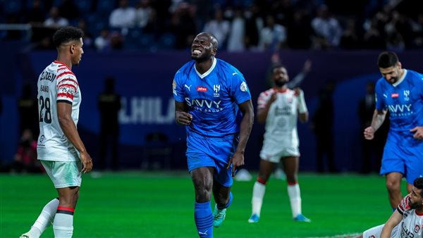 الهلال والرائد