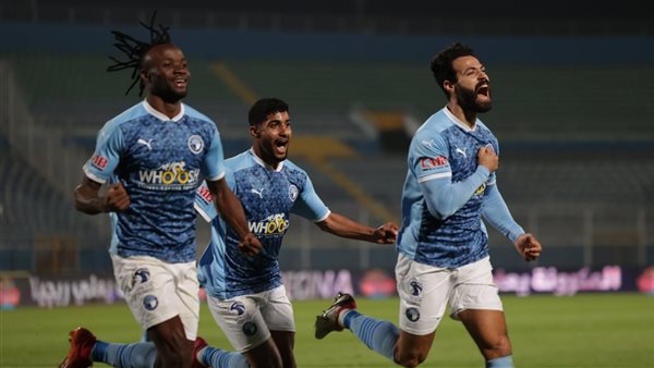 فوز بيراميدز 