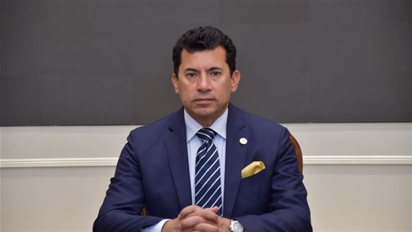 وزير الشباب والرياضة