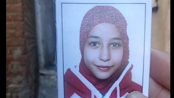 الطالبة مي من دمياط