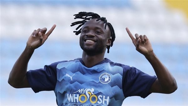 فيستون ماييلي لاعب