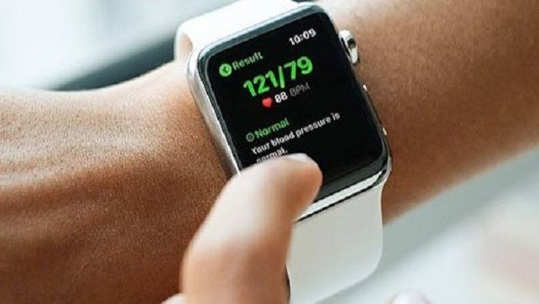 ساعات قياس سكر الدم