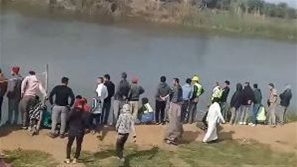 غرق معدية نكلا