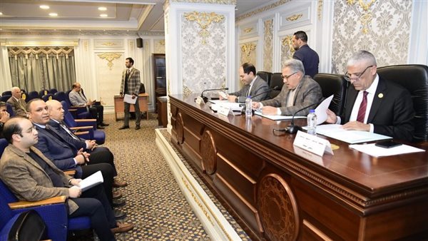 لجنة الإدارة المحلية