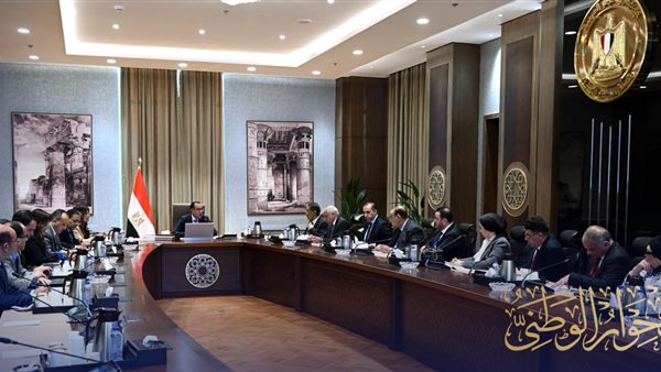  اجتماع مدبولي مع