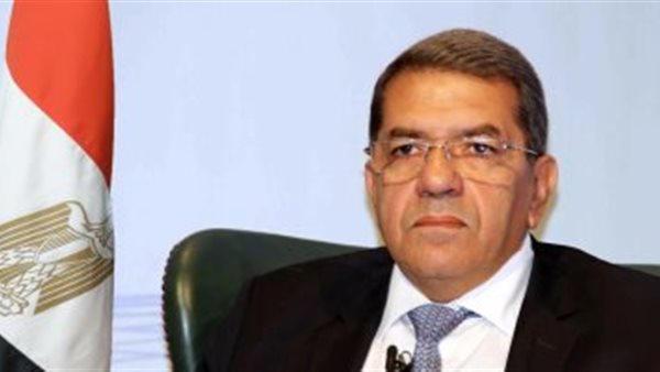 عمرو الجارحي وزير