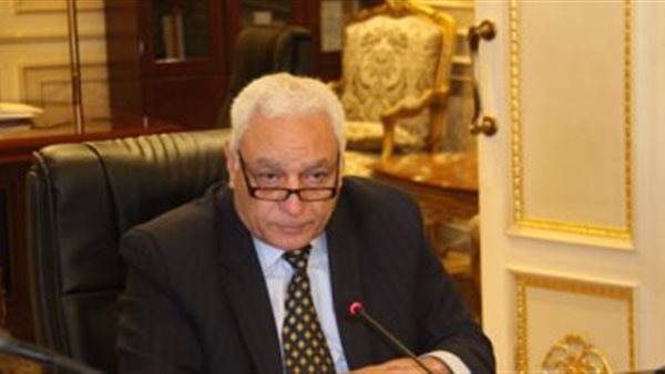 الدكتور أسامة العبد