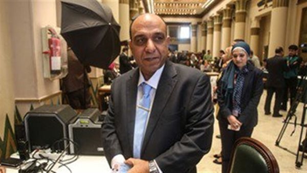 اللواء محمد عقل،