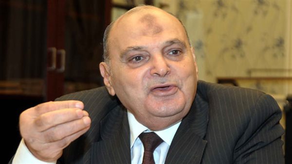 اللواء كمال عامر،