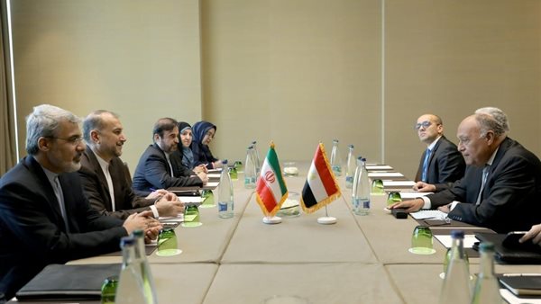 جانب من اللقاء بين