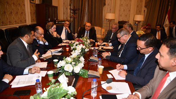 اجتماع لجنة النقل