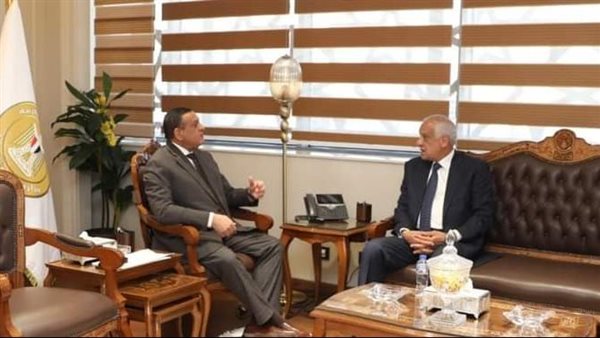 وزير التنمية المحلية