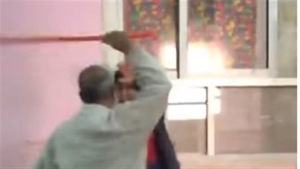 التعليم تستبعد معلما