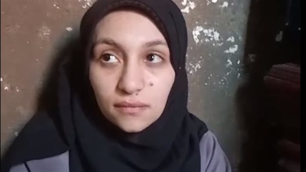 والدة ملك التي لدغها