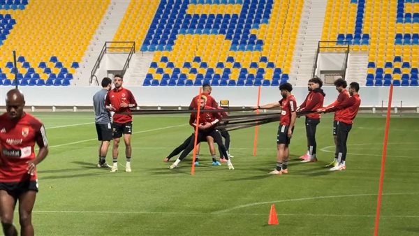 لاعبو الأهلي 