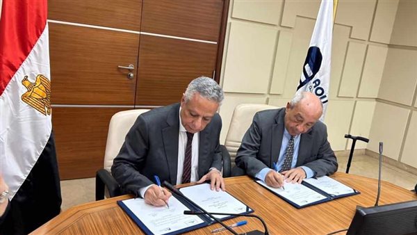 نقيب المهندسين يوقع