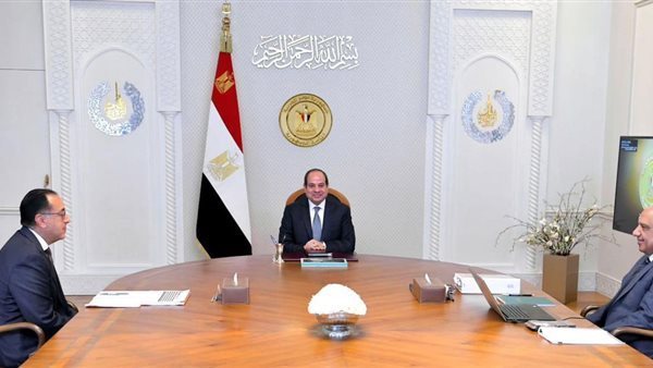 الرئيس السيسي يطلع