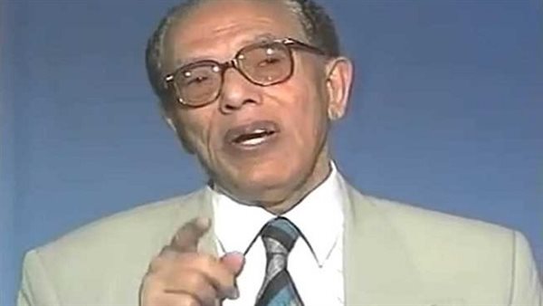 الدكتور مصطفى محمود