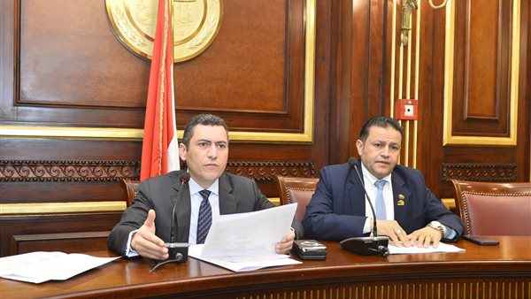 لجنة الصناعة بمجلس