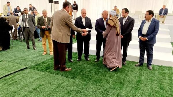 تسليم عقود الوحدات