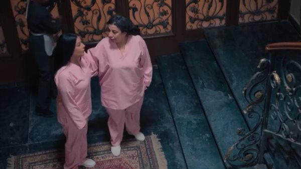 مسلسل ب 100 راجل