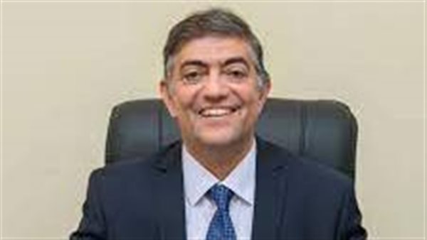 هشام عبد العزيز رئيس