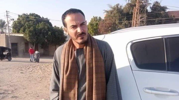 شاب سقط في بئر