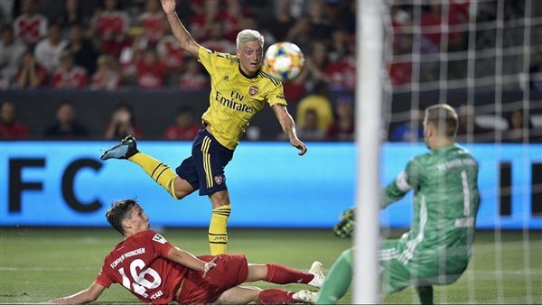 بايرن ميونخ وأرسنال