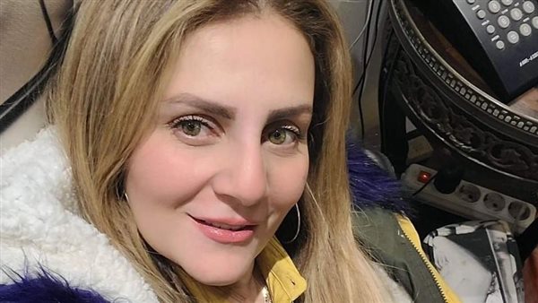 الفنانة رانيا محمود