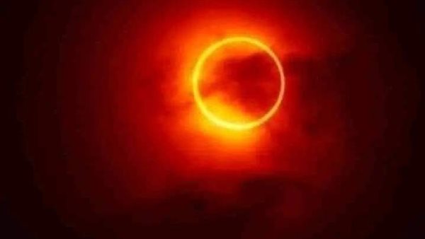 كسوف الشمس 2024