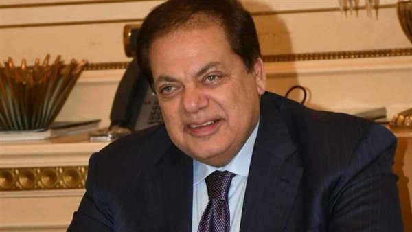 النائب محمد أبو العينين