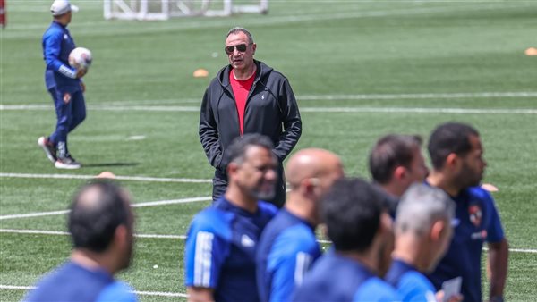 الخطيب وسط لاعبي