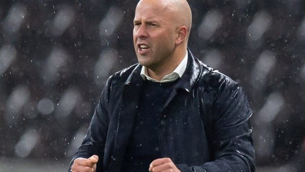 آرني سلوت المدير