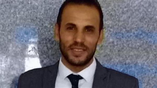 الكاتب الصحفي سيد