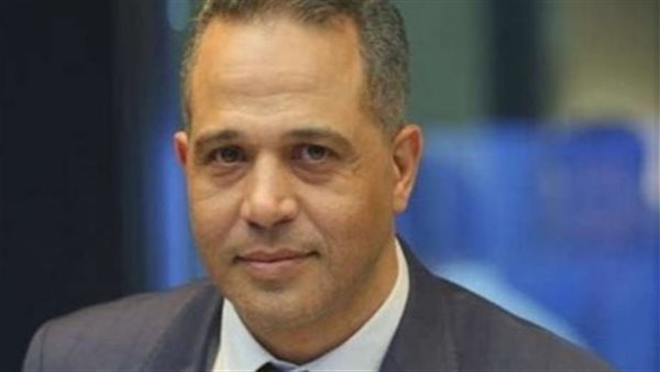 الفنان مصطفى درويش