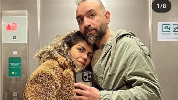 عمرو سلامة وزوجته