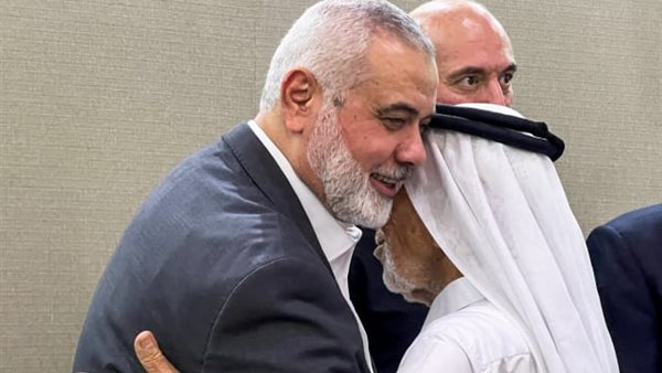 رئيس المكتب السياسي