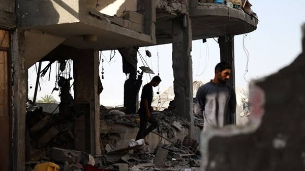 آثار القصف الإسرائيلي