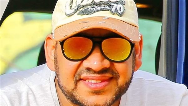 عصام كاريكا