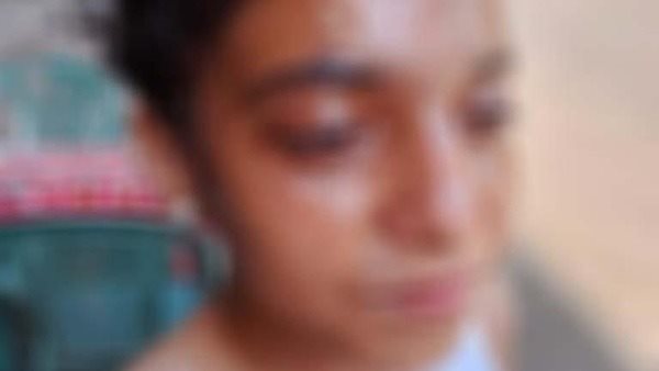 كارولين مرقس طالبة