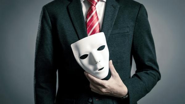 عقوبة انتحال شخصية