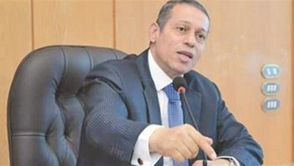 الدكتور أيمن سلامة،