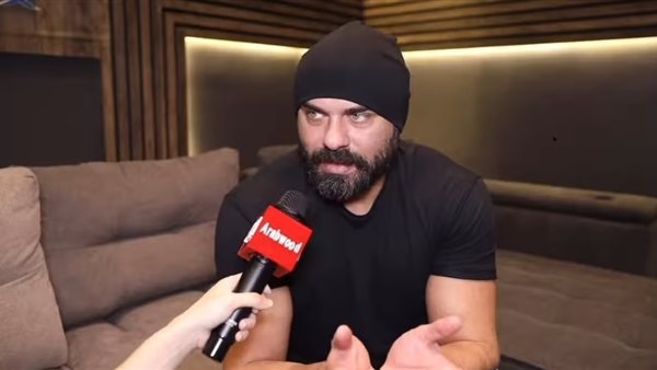 أحمد صلاح حسني 