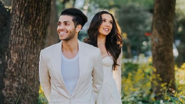 مينا مسعود وخطيبته