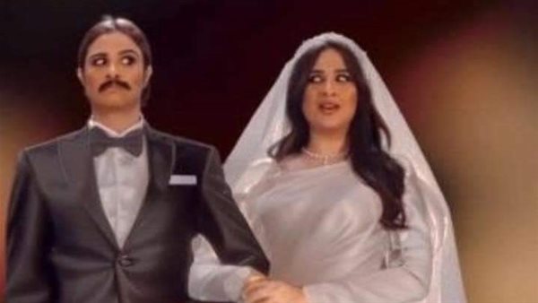 ياسمين عبد العزيز