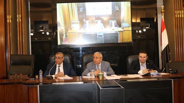 اجتماع لجنة الخطة