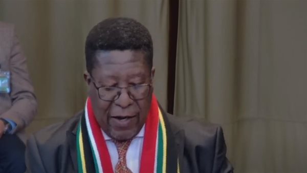 ممثل جنوب أفريقيا