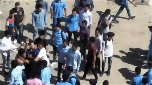 مشاجرة بين طلاب الشهادة