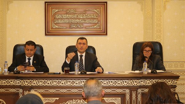 اجتماع لجنة الصناعة