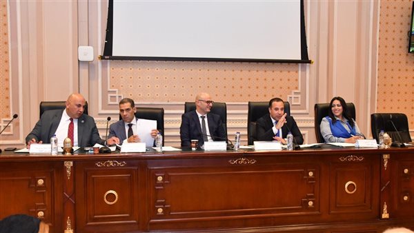 اجتماع لجنة الاتصالات